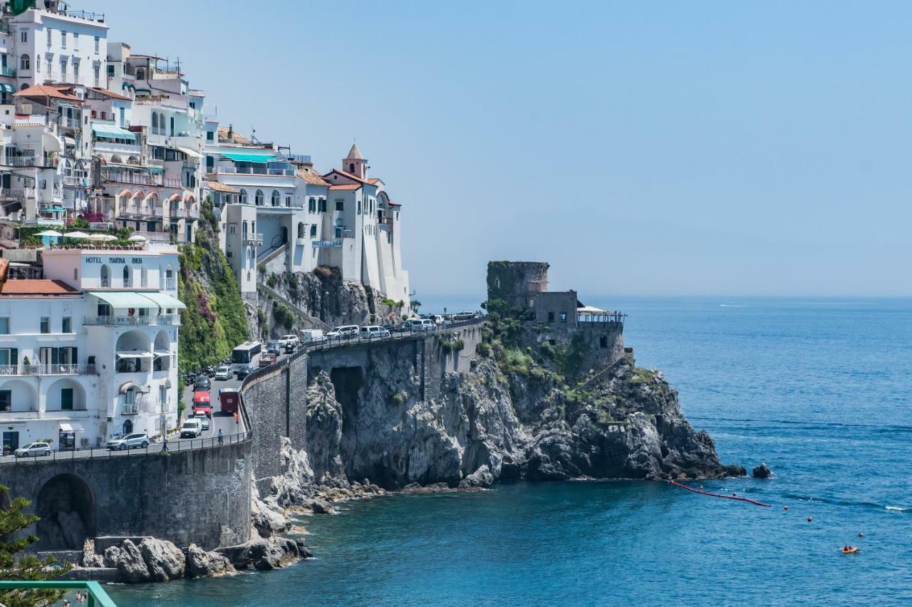 Suite Picasso Amalfi Exterior foto